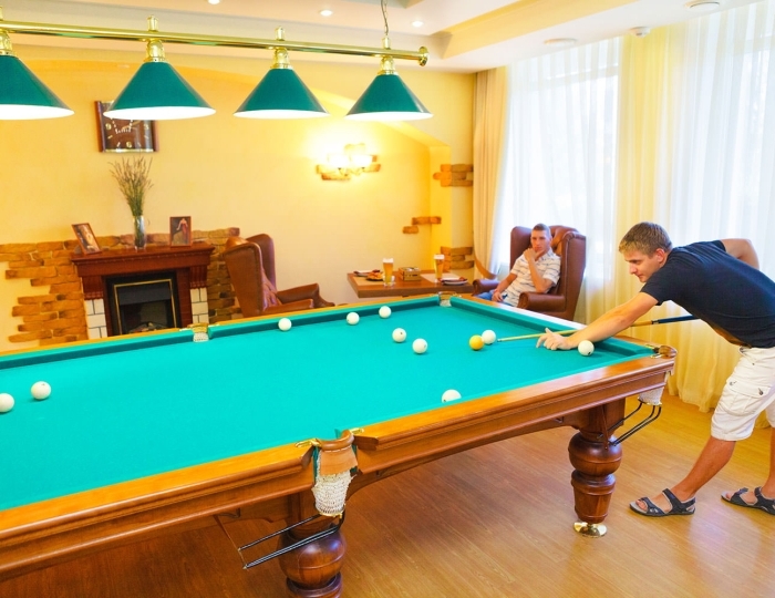 Ресторан «Брудершафт» - Отель «Прометей Небуг»